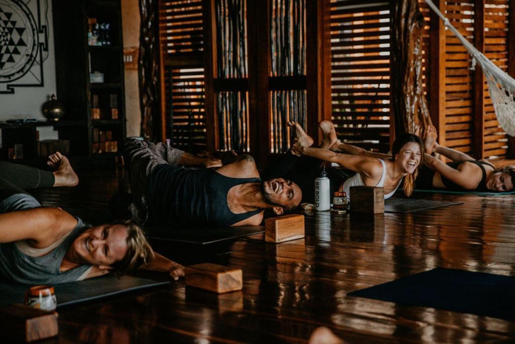 Sansara Surf Yoga & Resort 캄부탈 외부 사진