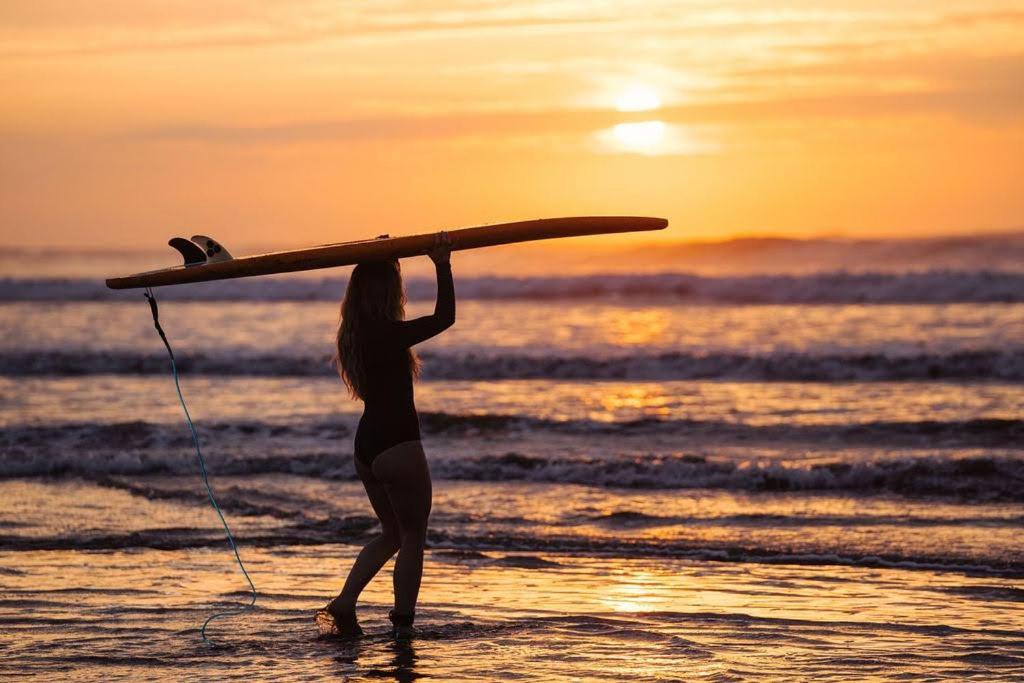 Sansara Surf Yoga & Resort 캄부탈 외부 사진