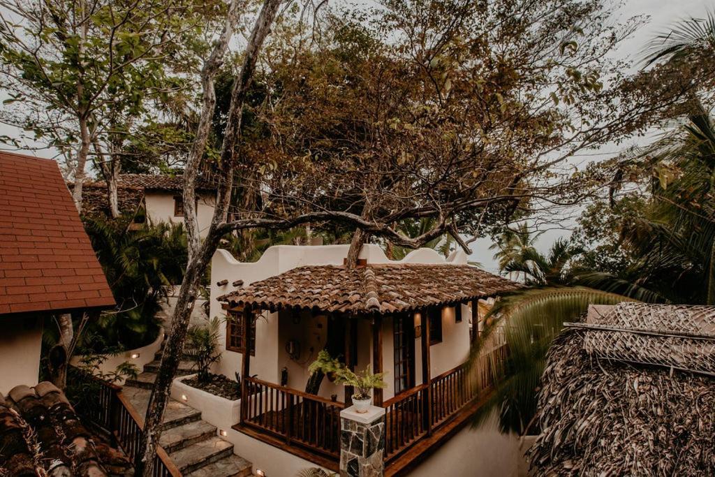 Sansara Surf Yoga & Resort 캄부탈 외부 사진
