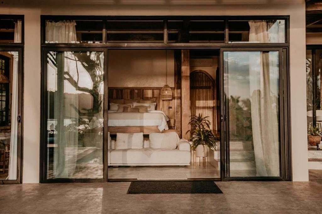 Sansara Surf Yoga & Resort 캄부탈 외부 사진