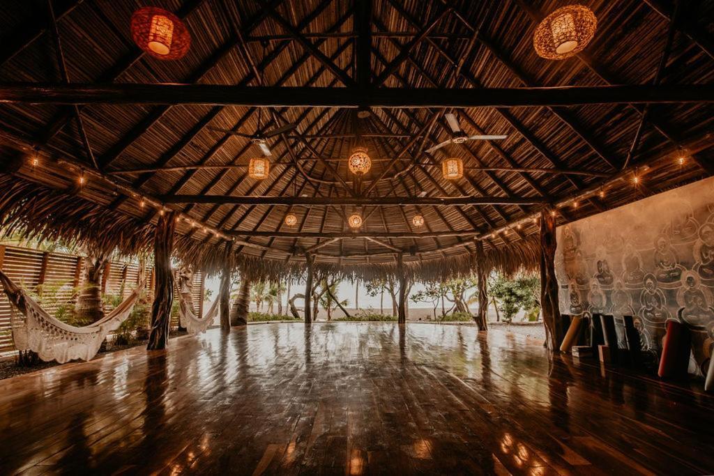 Sansara Surf Yoga & Resort 캄부탈 외부 사진