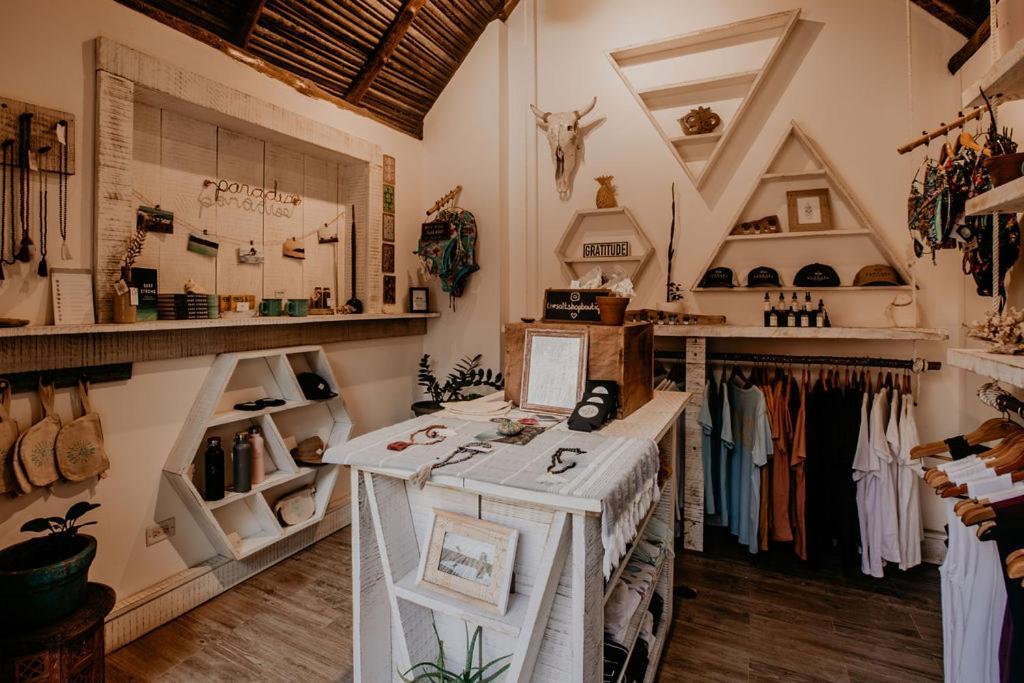 Sansara Surf Yoga & Resort 캄부탈 외부 사진